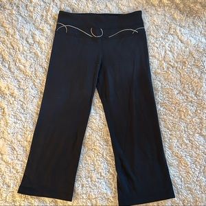 Lululemon Cropped Yoga Pants Size 4